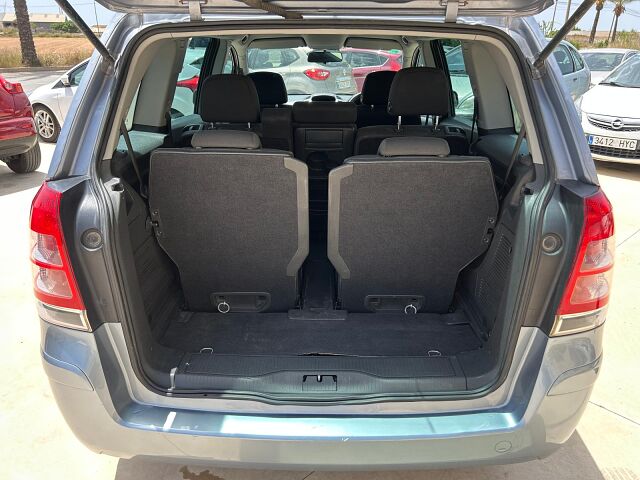 OPEL ZAFIRA DESIGN 1.6 SPANISH RHD IN SPAIN 131000 MILES 7 SEATS SUPERB 2010
